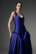 Victora Gown