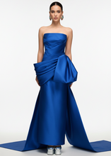 Jawa Gown