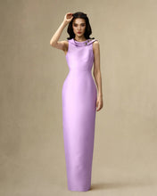 Leon Gown